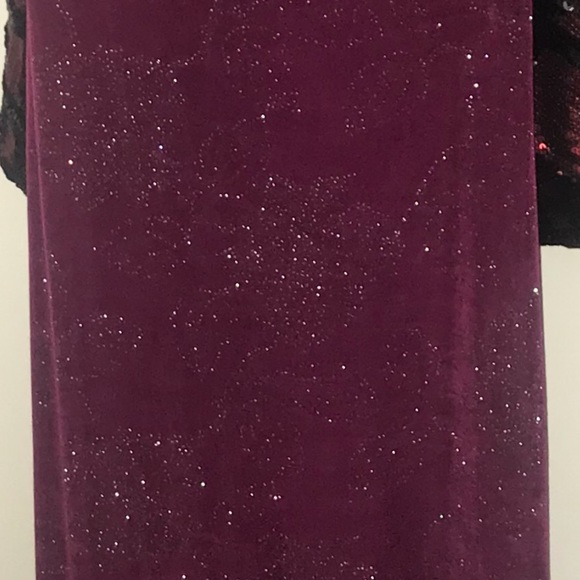 Stunning studded gown - Picture 4 of 8